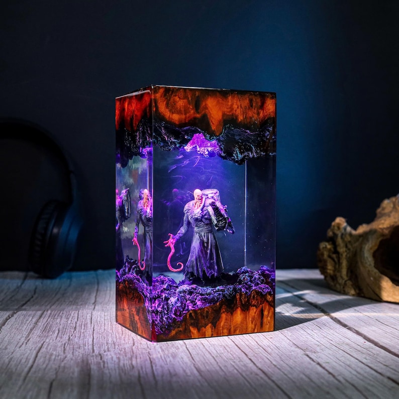 Nemesis Resident Evil Resin Epoxy Lamp