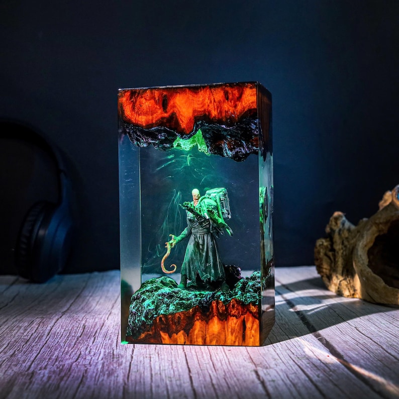 Nemesis Resident Evil Resin Epoxy Lamp