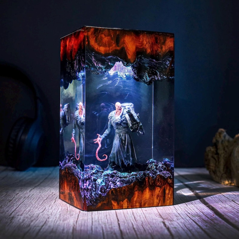 Nemesis Resident Evil Resin Epoxy Lamp