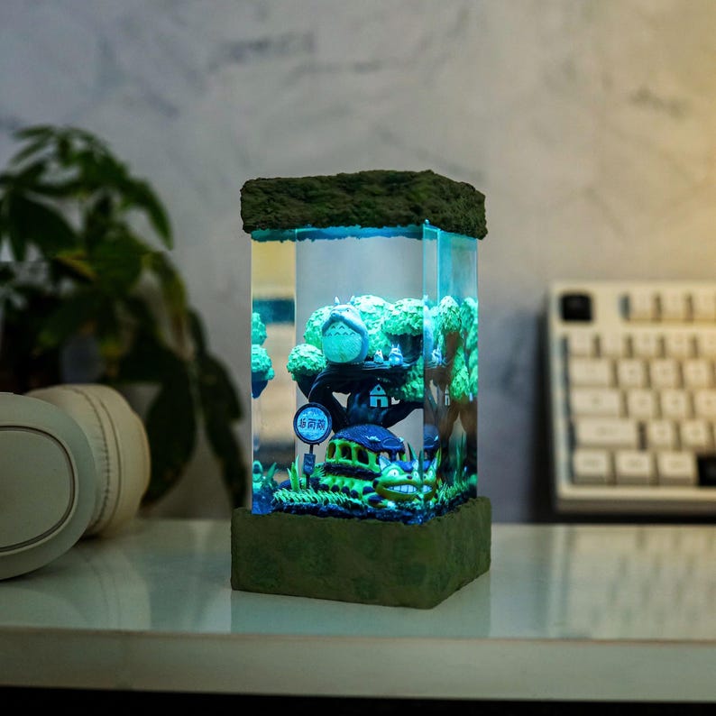Cute Anime Resin Epoxy Table Lamp Decor