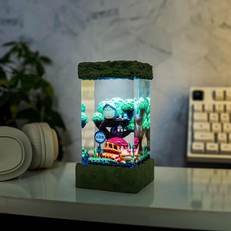 Cute Anime Resin Epoxy Table Lamp Decor