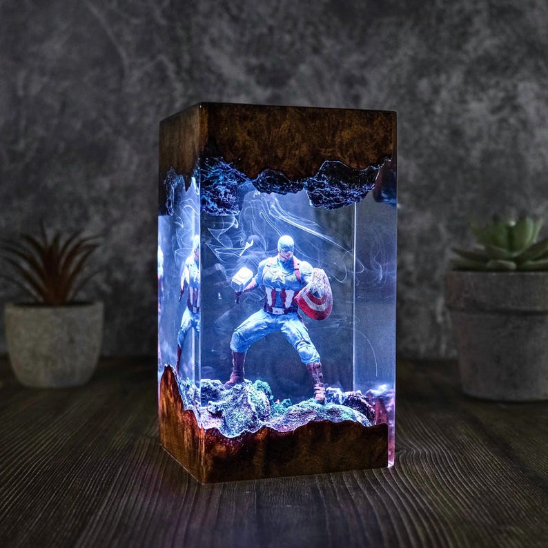 Captain Epoxy Superhero Diorama Movie Night Lamp
