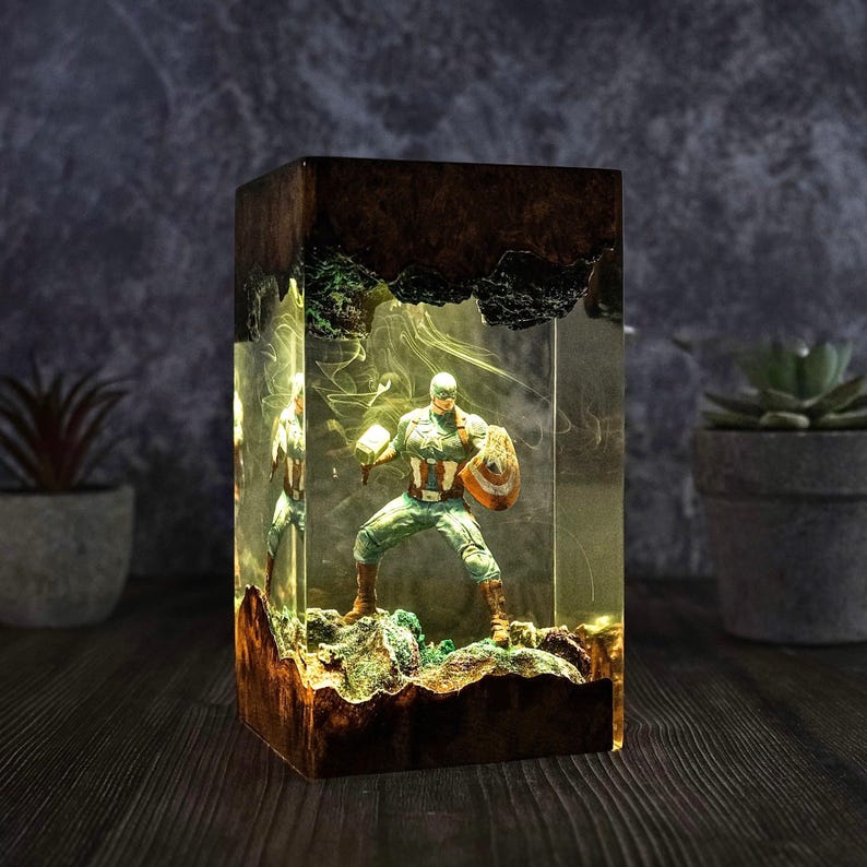 Captain Epoxy Superhero Diorama Movie Night Lamp
