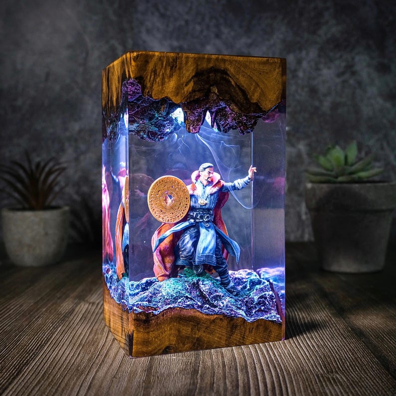 Captain Epoxy Superhero Diorama Movie Night Lamp