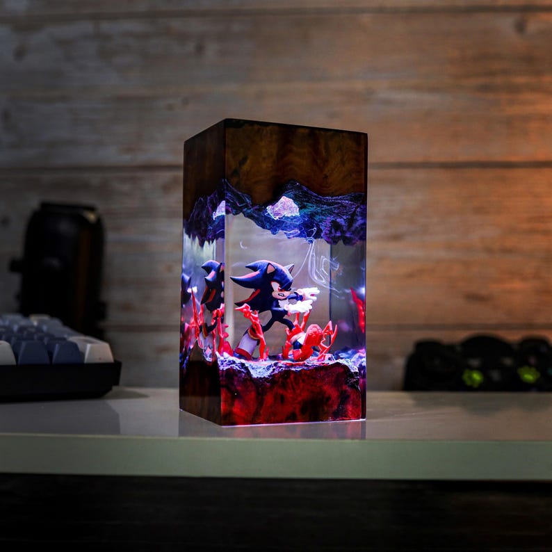 Shadow The Hedgehog Epoxy Game Lamp Decor
