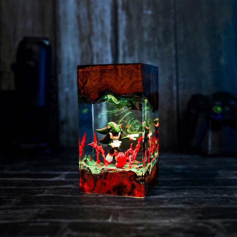Shadow The Hedgehog Epoxy Game Lamp Decor
