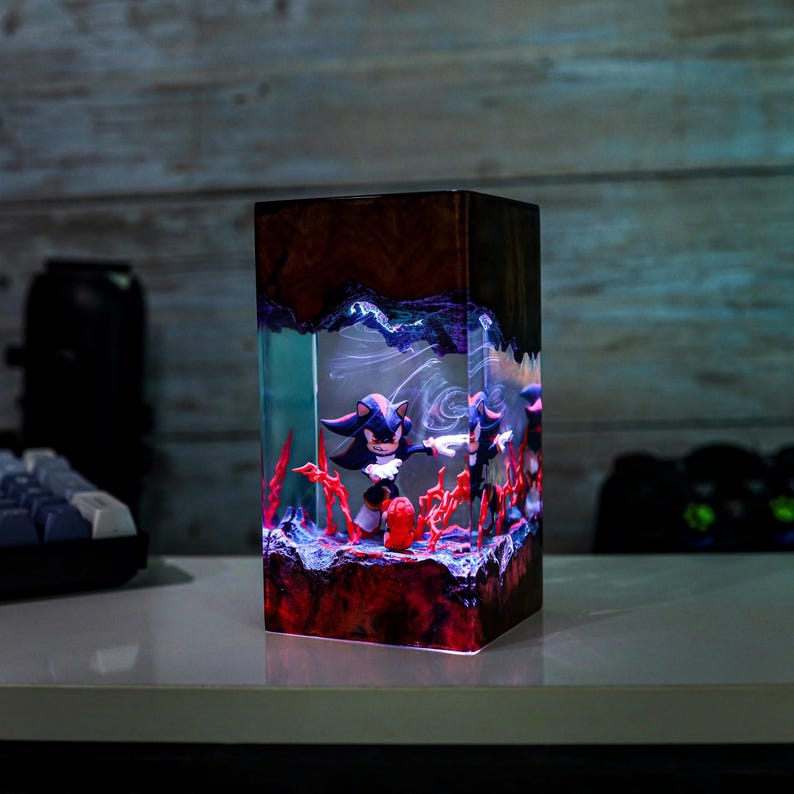 Shadow The Hedgehog Epoxy Game Lamp Decor