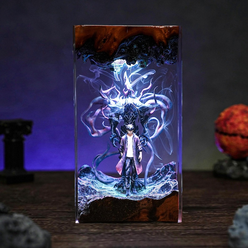 Sung Ji Woo Resin Epoxy Fantasy Anime Lamp