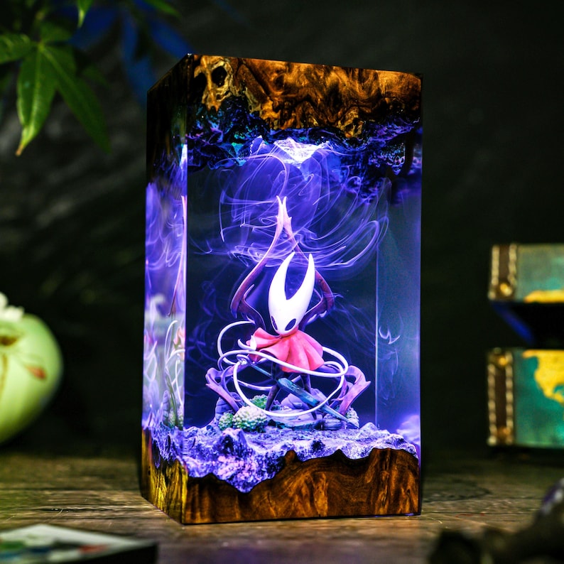 Hornet Silksong Epoxy Wood Lamp Gamer Decor