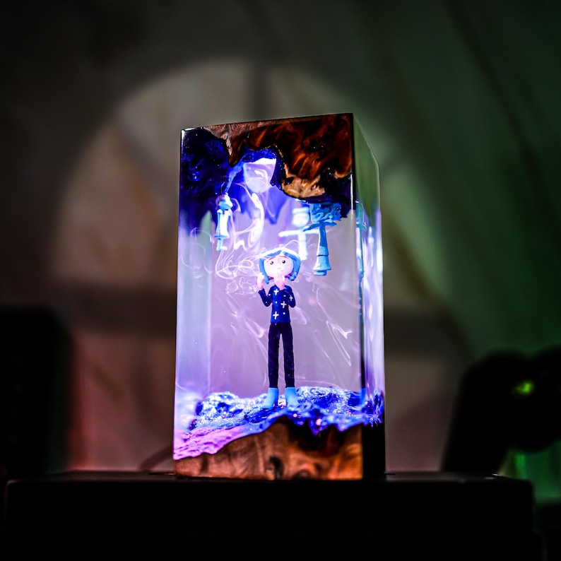 Button Eyes Girl Epoxy Resin Lamp Decor