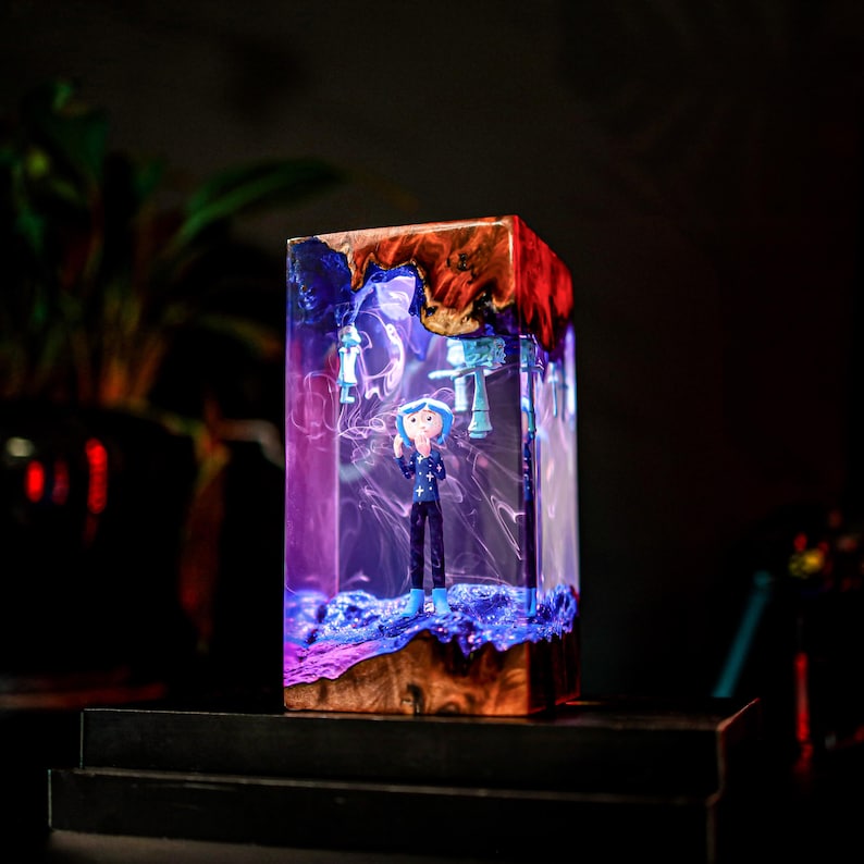 Button Eyes Girl Epoxy Resin Lamp Decor