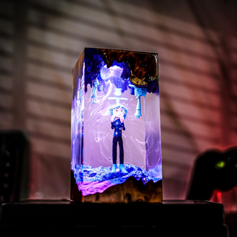 Button Eyes Girl Epoxy Resin Lamp Decor