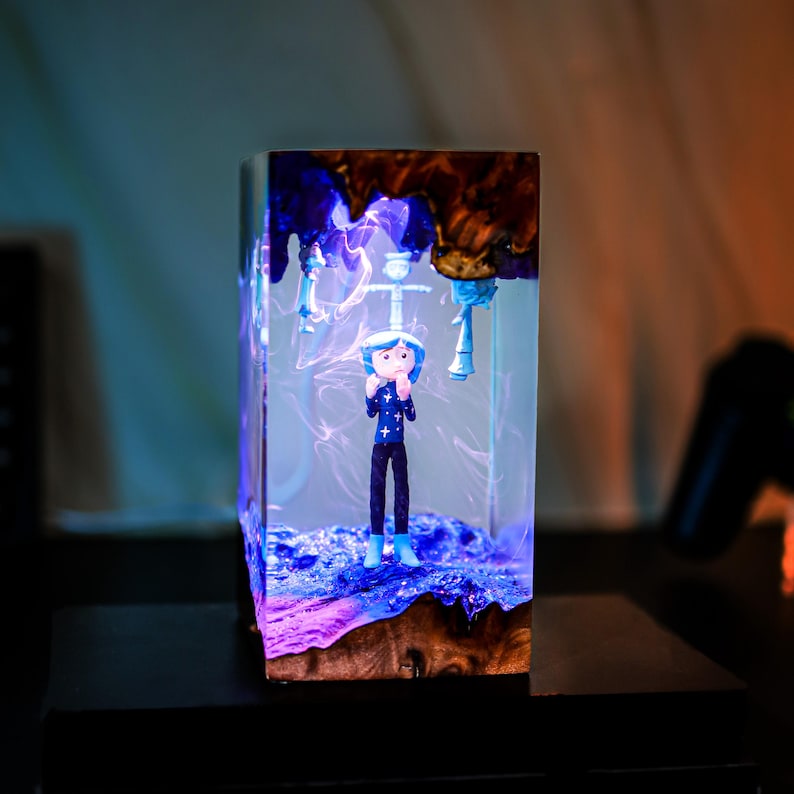 Button Eyes Girl Epoxy Resin Lamp Decor