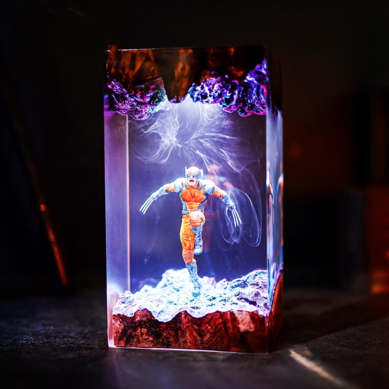 Wolverine Resin Claw Warrior Night Lamp Decor