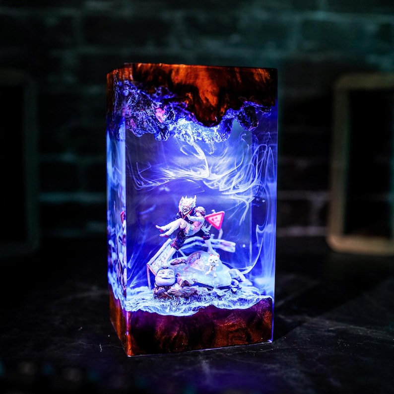 Dandadan Momo Okarun Anime Resin Desk Lamp