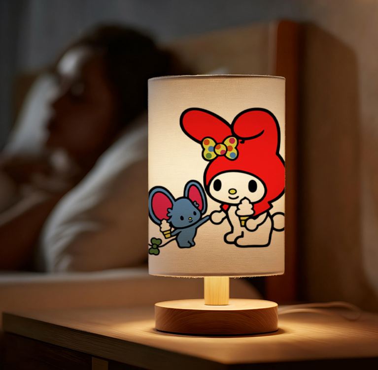  Gift for Family USB-Powered Sanrio Linen Table Lamp