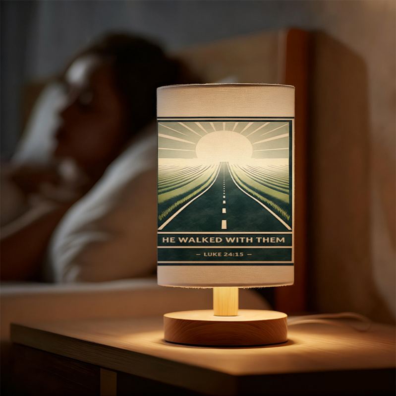 A Modern USB-powered Linen Lamp with a Unique Design and Exquisite Patterns