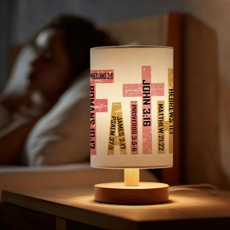  USB-powered Linen Lamp Ambiance in the Living Room