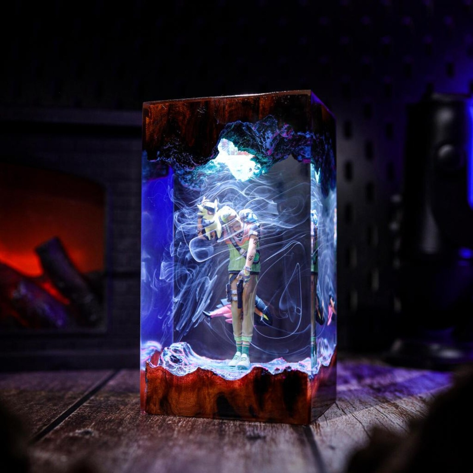 Gek ko Green Creature Resin Gamer Lamp