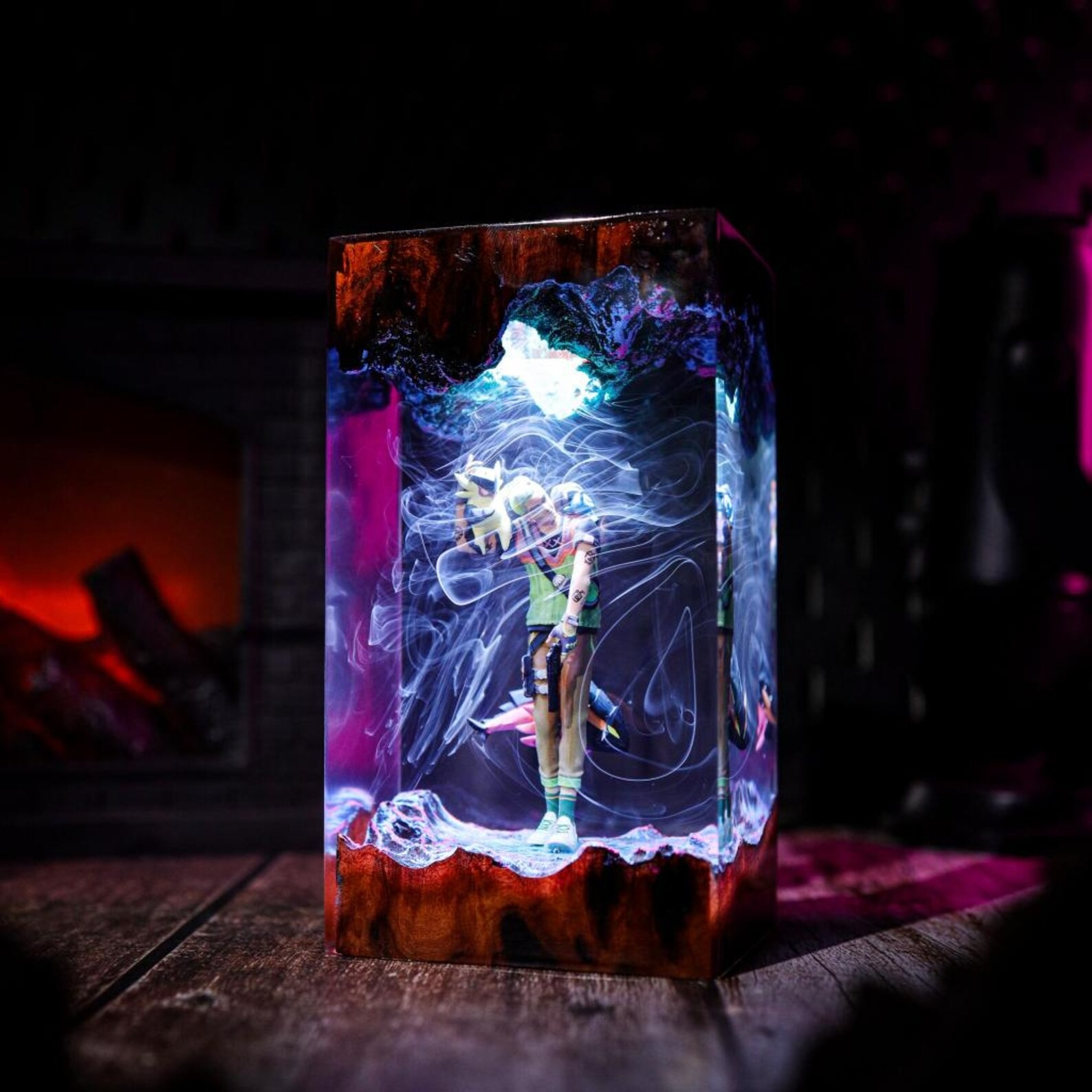 Gek ko Green Creature Resin Gamer Lamp