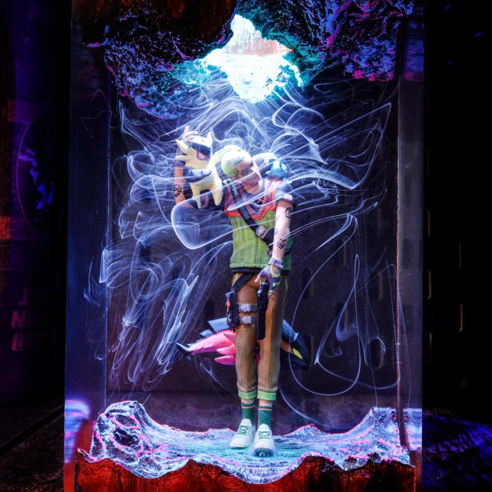 Gek ko Green Creature Resin Gamer Lamp