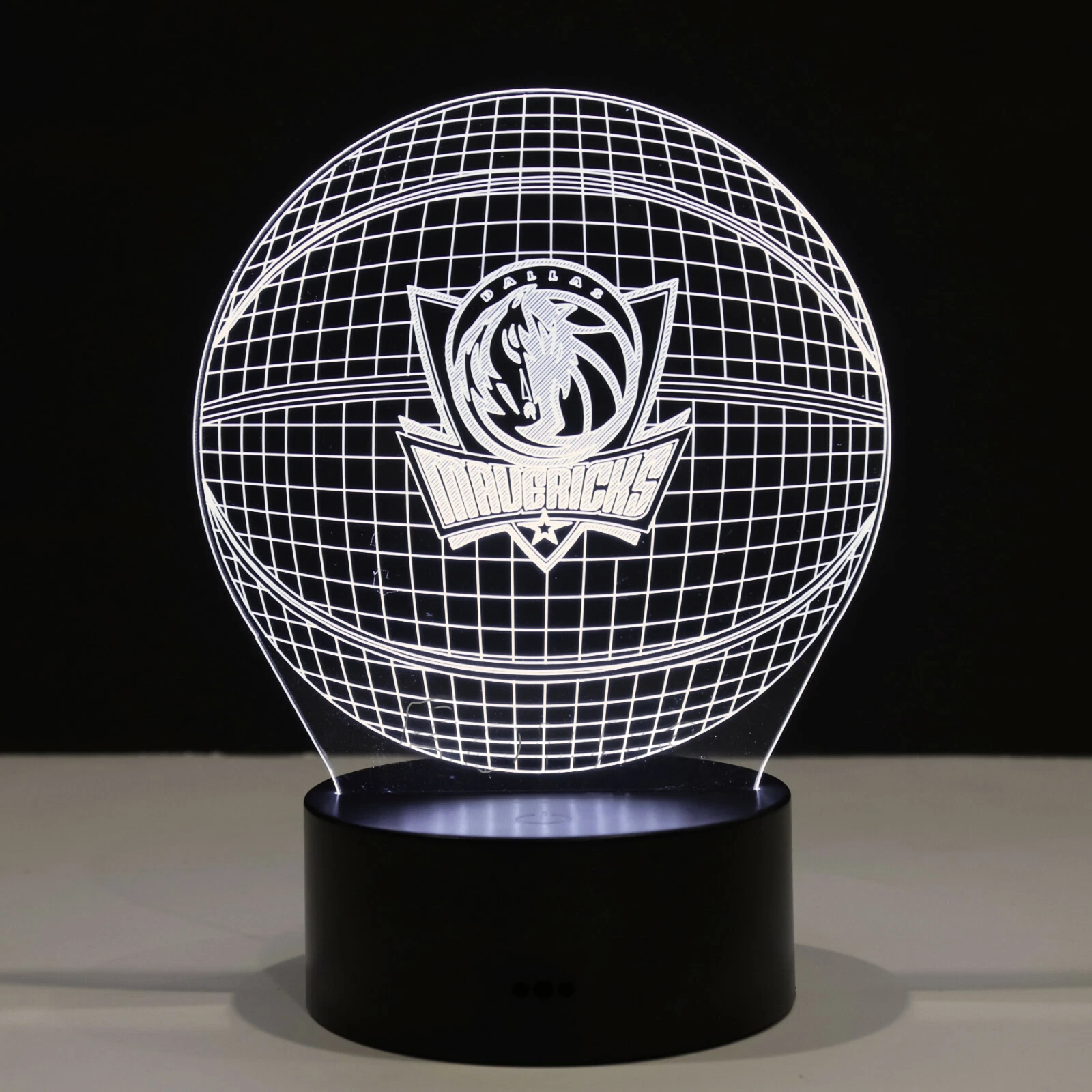 Dallas Mavericks Basketball Fan Themed LED Table Lamp