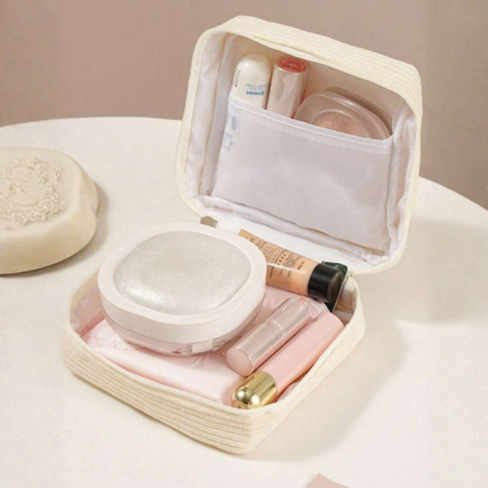 Pack Of 1 Mini Pack Sanitary Pad Storage Bag With Zipper For Women 