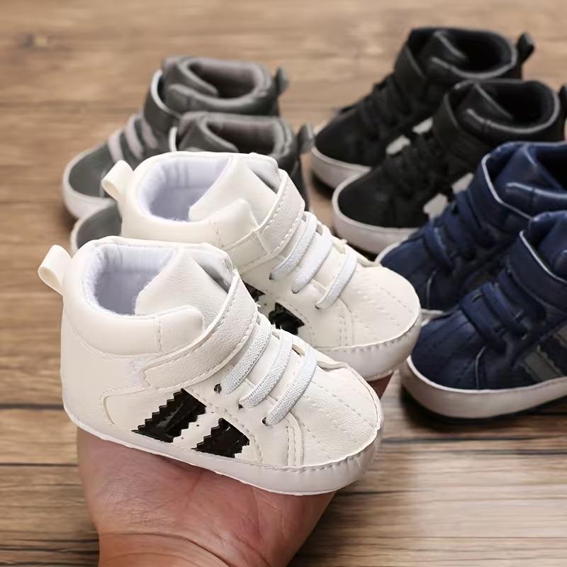 Casual And Comfortable Moccasins For Toddler