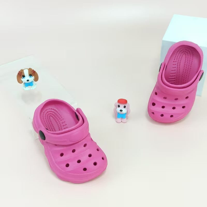 Casual Hollow Design Clogs For Kids Beach And Pool Use