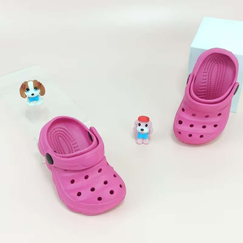Casual Hollow Design Clogs For Kids Beach And Pool Use