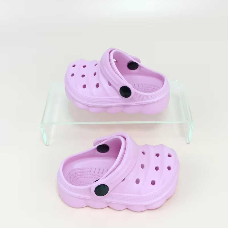 Casual Hollow Design Clogs For Kids Beach And Pool Use