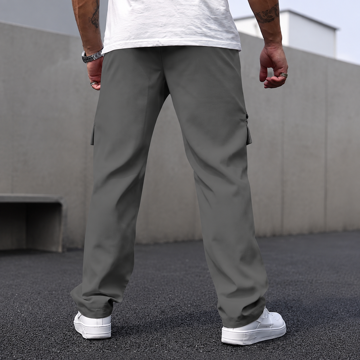 Casual Multi Pocket Cargo Pants With Straight Cut Design For Men