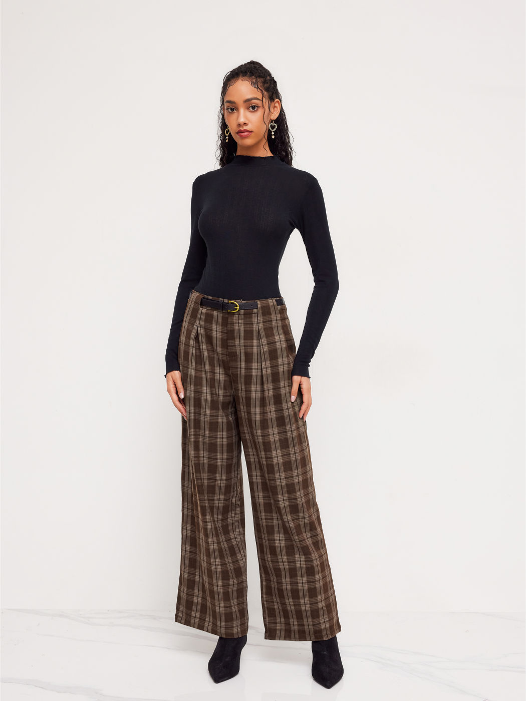Mid Rise Checked Pattern Wide Pants For WomenMid Rise Checked Pattern Wide Pants For Women - Image 11