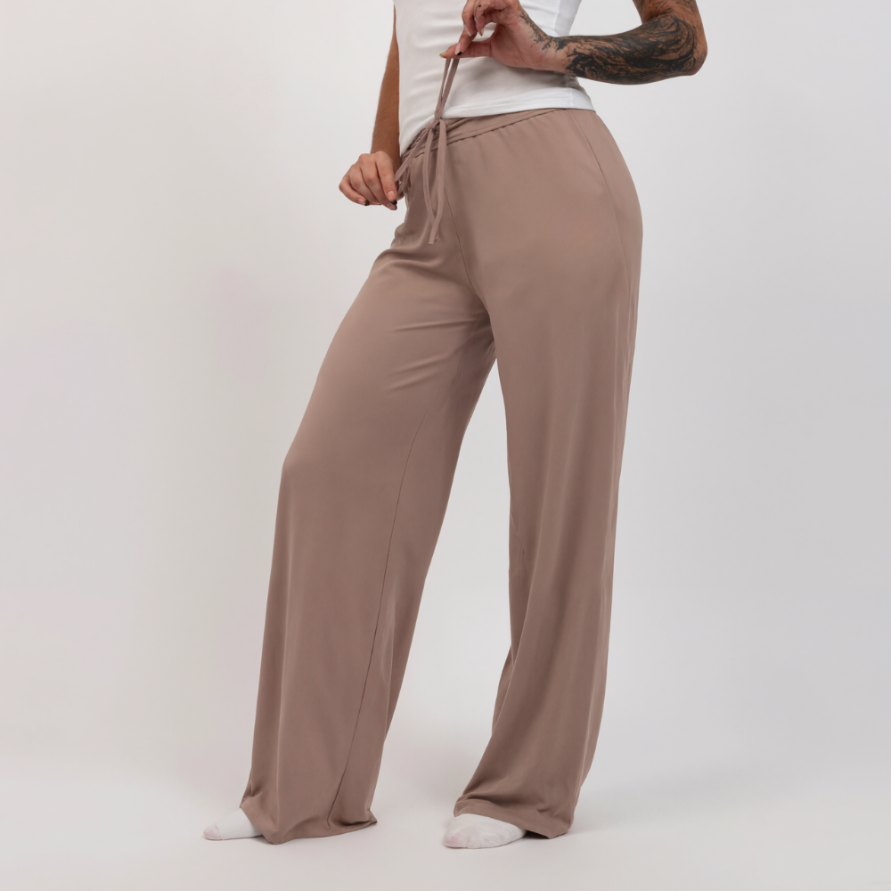 Cloud Straight Calf Pants
