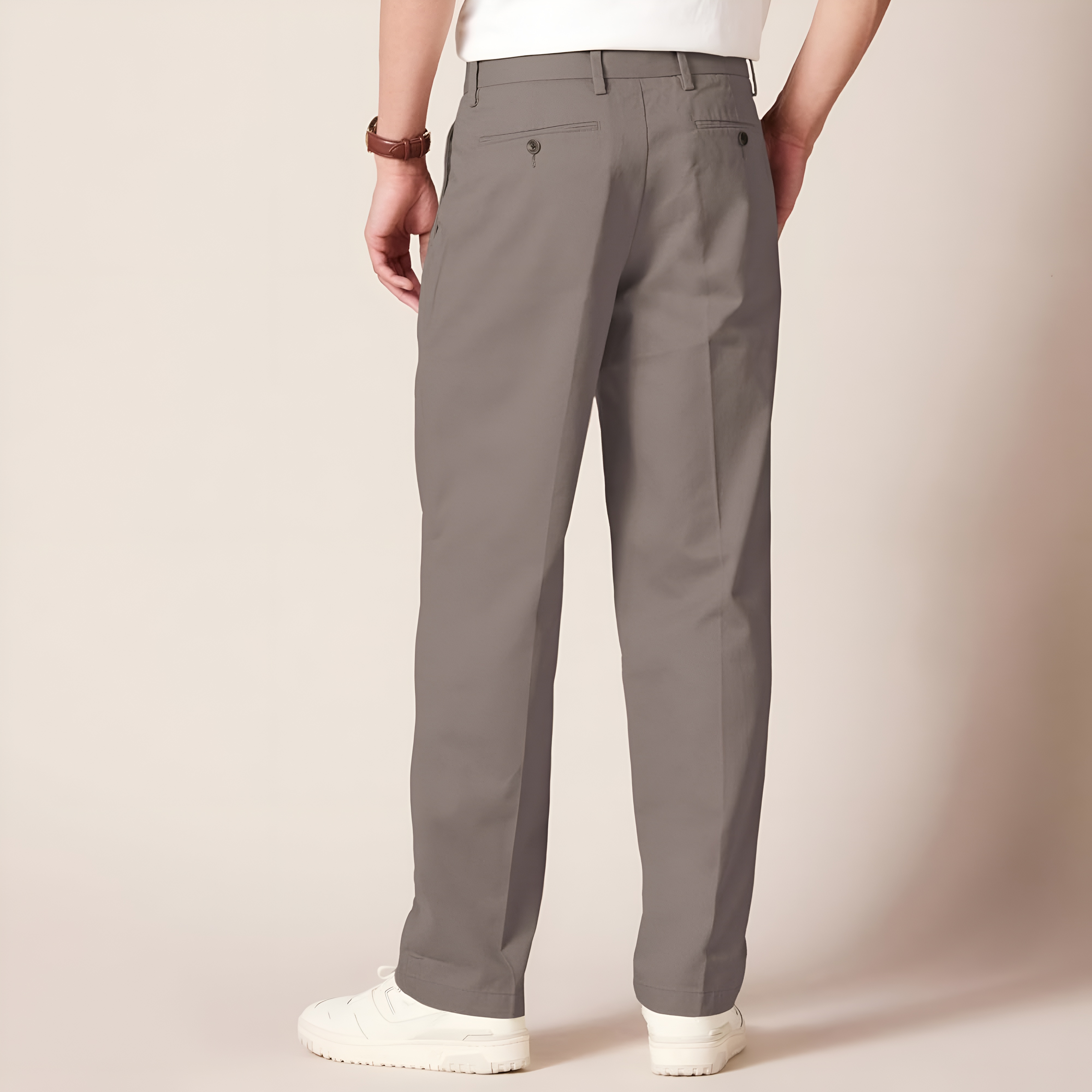 Men's Classic-Fit Wrinkle-Resistant Pleated Chino Pant