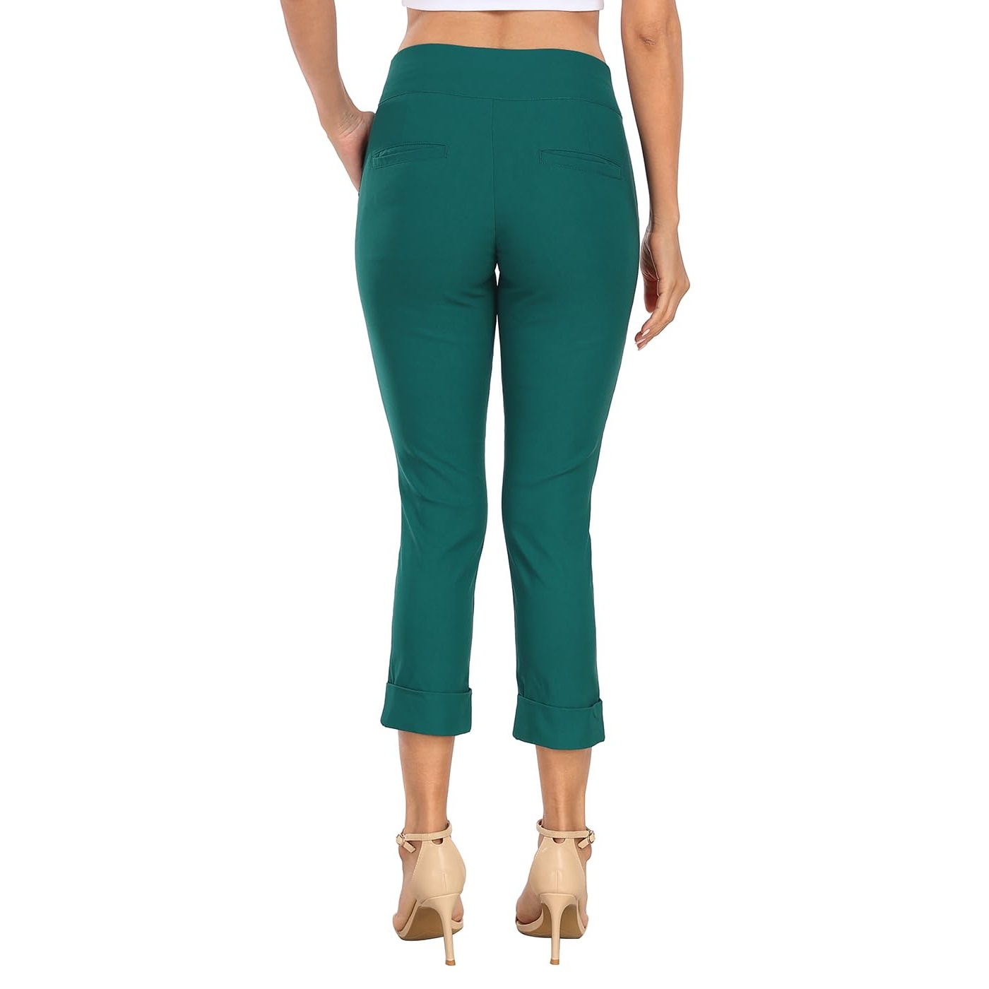 Pull On Elastic Capri Pants With Pockets