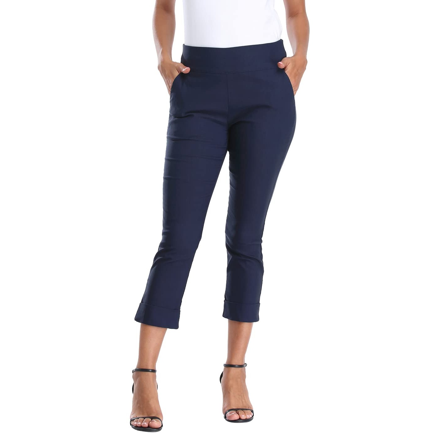 Pull On Elastic Capri Pants With Pockets