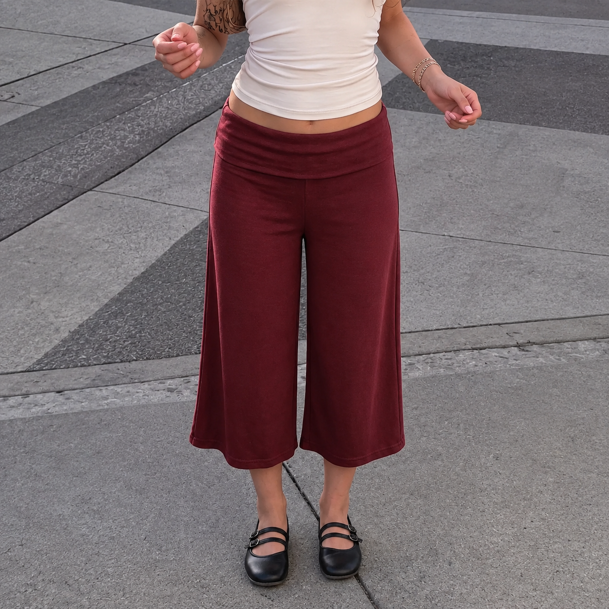 Casual Loose Fit Capri Pants For Women