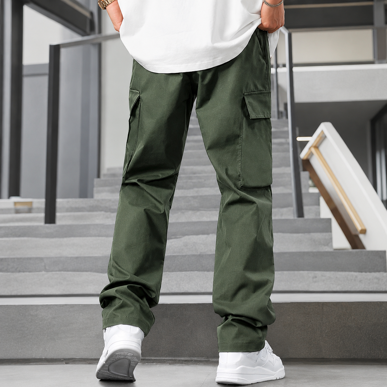 Loose Fit Multi Pocket Drawstring Casual Pants for Men