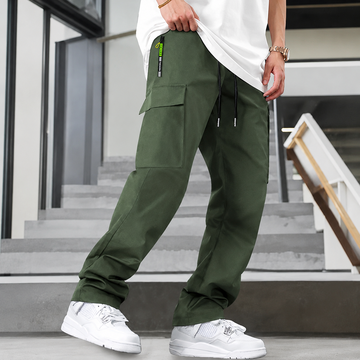 Loose Fit Multi Pocket Drawstring Casual Pants for Men