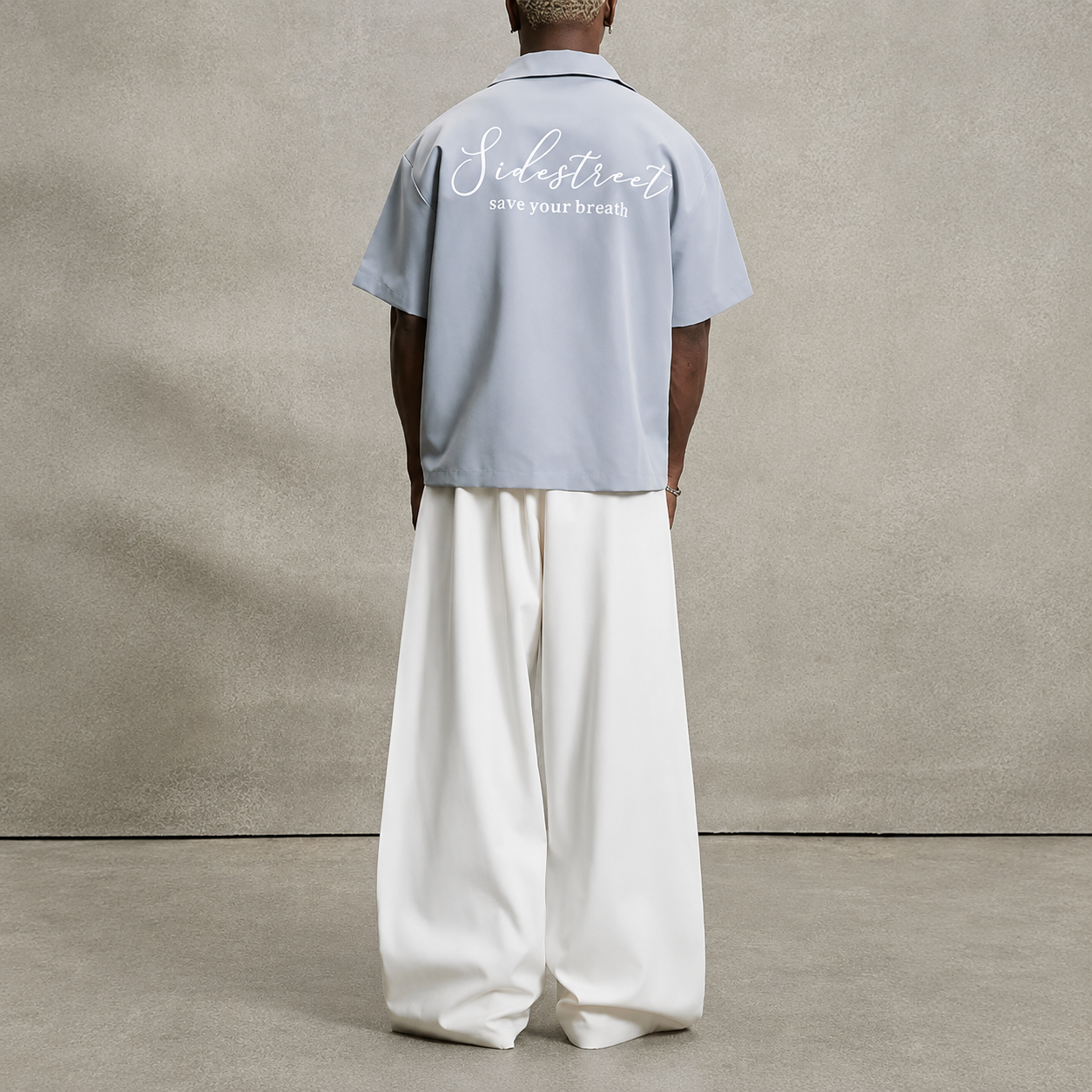 Loose Fit Casual Trousers with Classic Pocket Design for Men