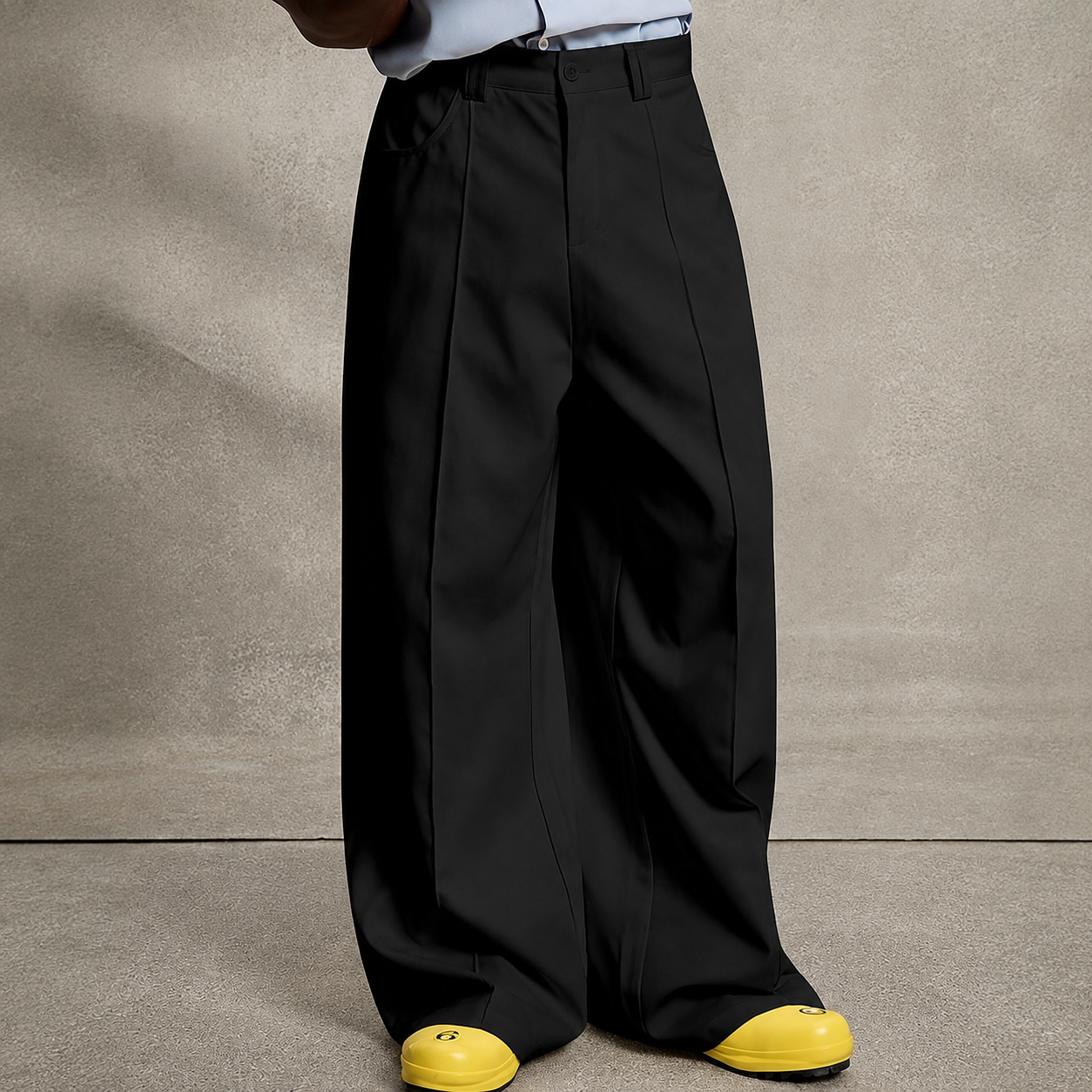 Loose Fit Casual Trousers with Classic Pocket Design for Men