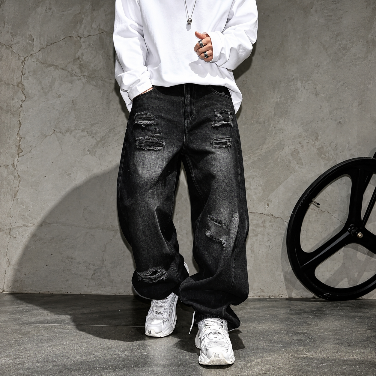 Black · M