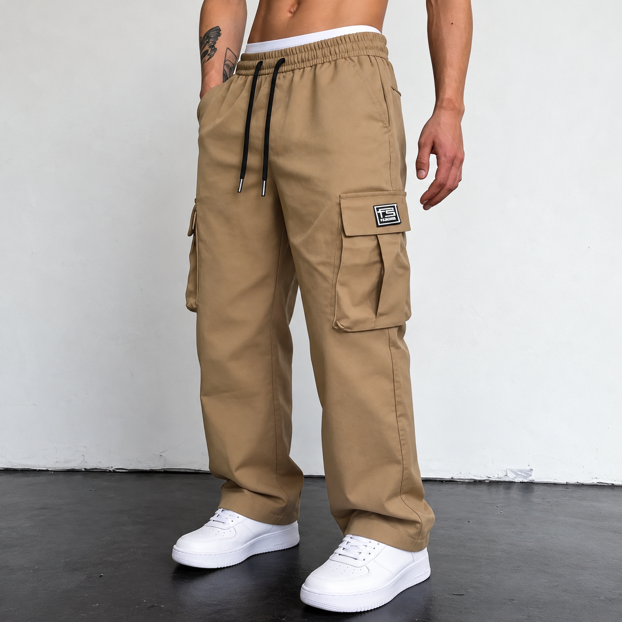 Khaki · S