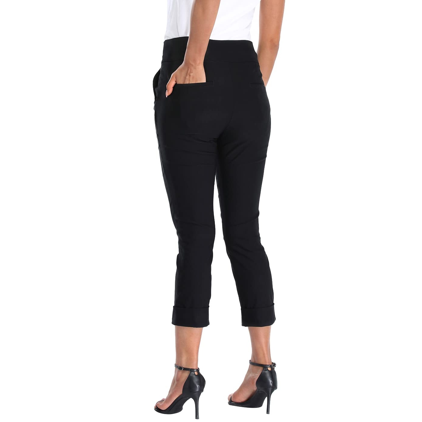 Pull On Elastic Capri Pants With Pockets