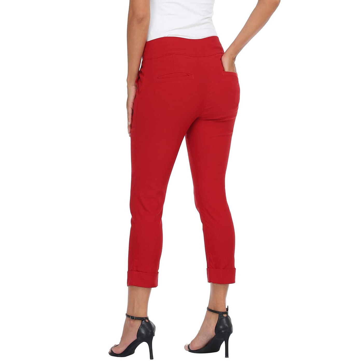 Pull On Elastic Capri Pants With Pockets