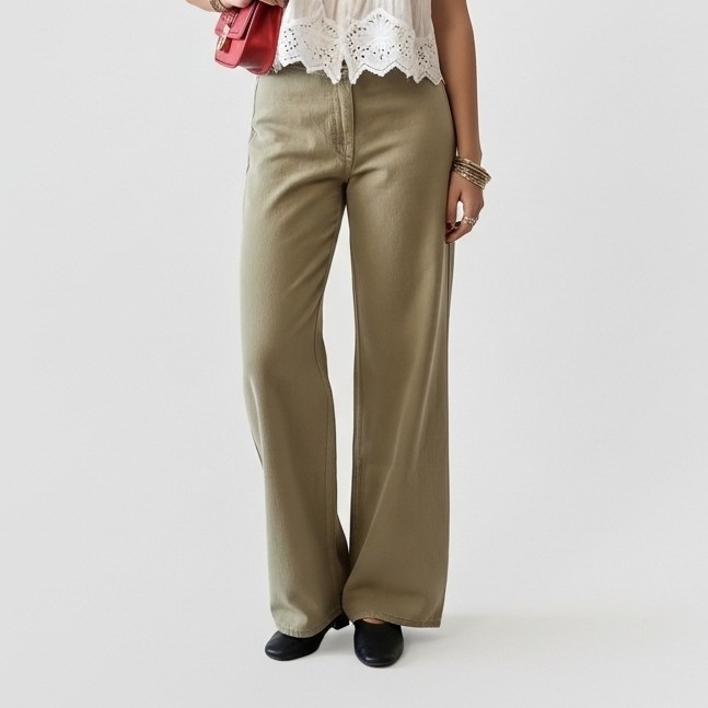 Low Rise Sport Jeans With Toggles