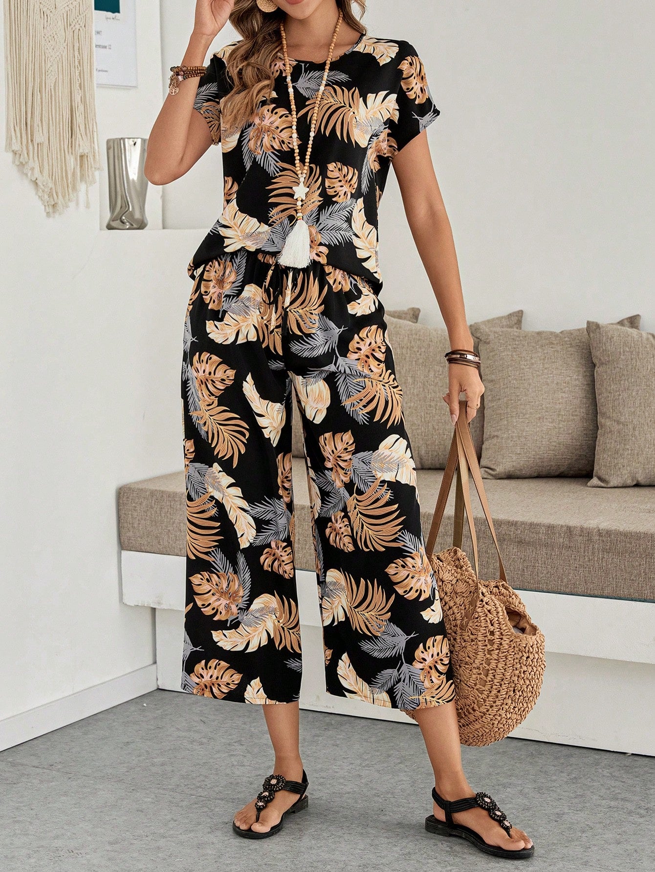 2pcs Women Printed Round Neck Short Sleeve Top And Long Pants Set