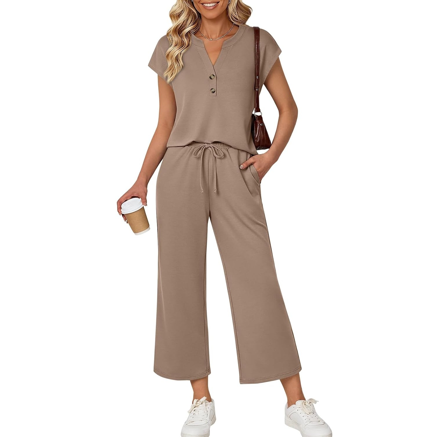 Casual Vacation Lounge Outfit For Women