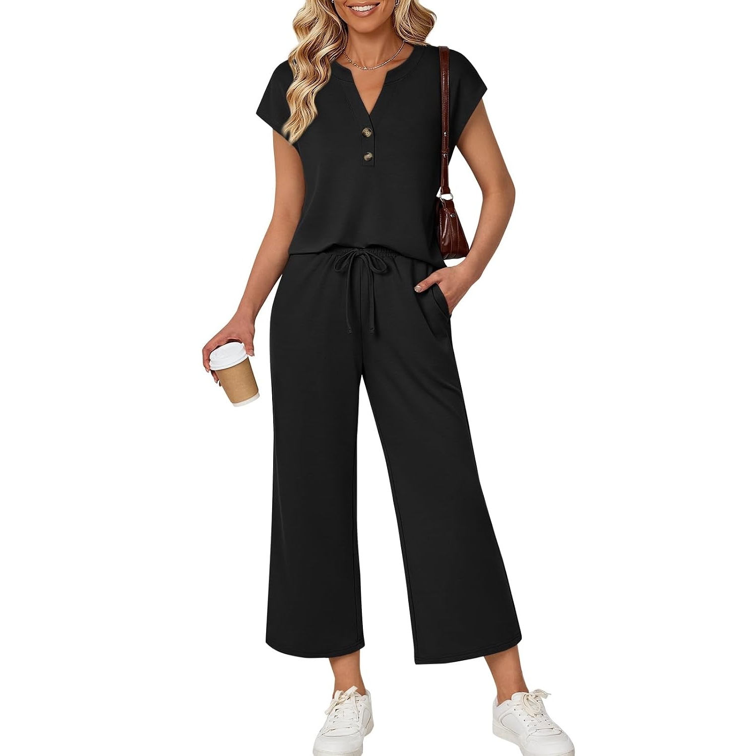 Casual Vacation Lounge Outfit For Women